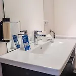 奥斯特库格酒店 酒店 胡苏姆