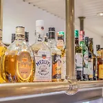 奥斯特库格酒店 酒店 胡苏姆