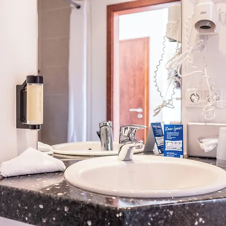 Otel Osterkrug 4*